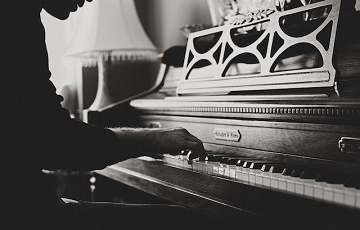 Person playing piano
